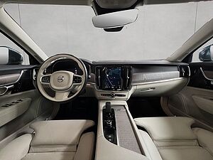 Volvo  Ultimate Bright