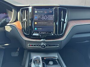 Volvo  Plus Dark