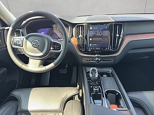 Volvo  Plus Dark