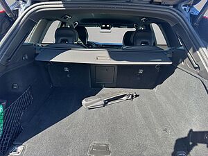 Volvo  Plus Dark