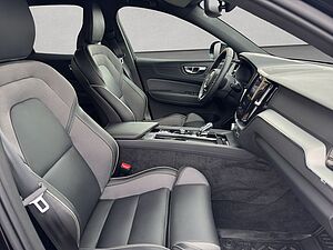 Volvo  Plus Dark
