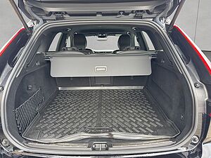 Volvo  Plus Dark