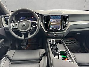 Volvo  Plus Dark