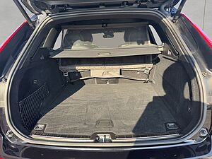 Volvo  Plus Dark