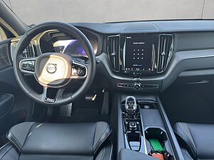 Volvo  Plus Dark