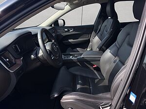 Volvo  Plus Dark