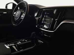 Volvo  V60 T6 TWIN ENGINE AWD Automatikgetriebe (186+65kW/253+87PS) R-Design