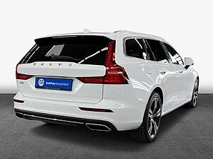 Volvo  V60 T8 TWIN ENGINE AWD Automatikgetriebe (223+65kW/303+87PS) Inscription