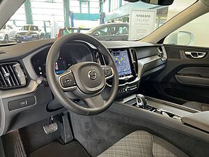 Volvo  XC60 Core, B4 Mild-Hybrid, Diesel