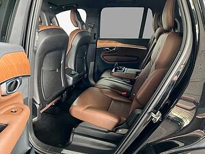 Volvo  XC90 Momentum Pro, B5 Mild-Hybrid Diesel AWD, 7-Sitzer (Dritte Sitzreihe)