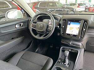 Volvo  XC40 Momentum Core, T2 Schaltgetriebe