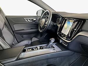 Volvo  V60 T5 (184KW/250PS) R-Design aut.