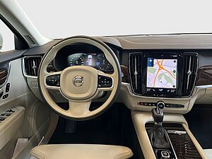 Volvo  V90 D4 AWD Automatikgetriebe (140kW/190PS) Inscription