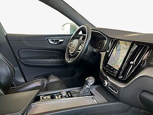 Volvo  XC60 D4 (140KW/190PS) R-Design aut.