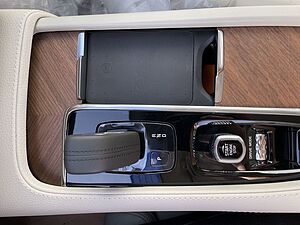 Volvo  XC90 Recharge R-Design Expression, T8 AWD Plug-in Hybrid