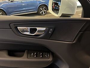 Volvo  XC60 D4 Automatikgetriebe (140kW/190PS) Momentum Pro