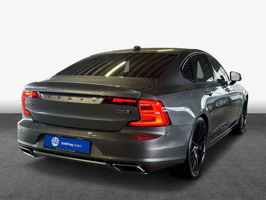 Volvo  D5 AWD Geartronic R- Design