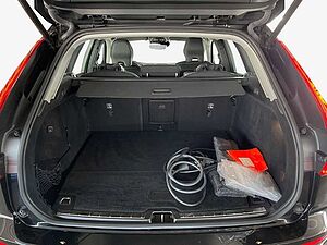 Volvo  T8 AWD Recharge Geartronic R-Design Expression