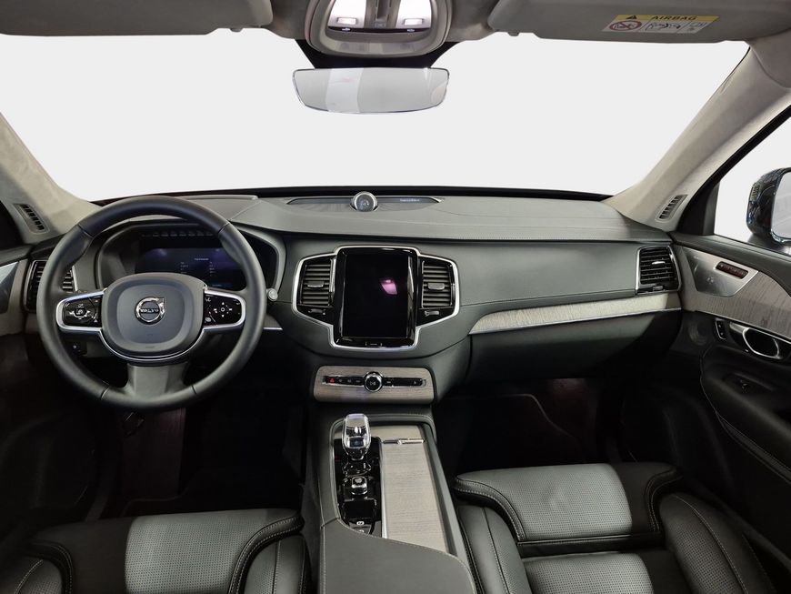 Volvo  Dark