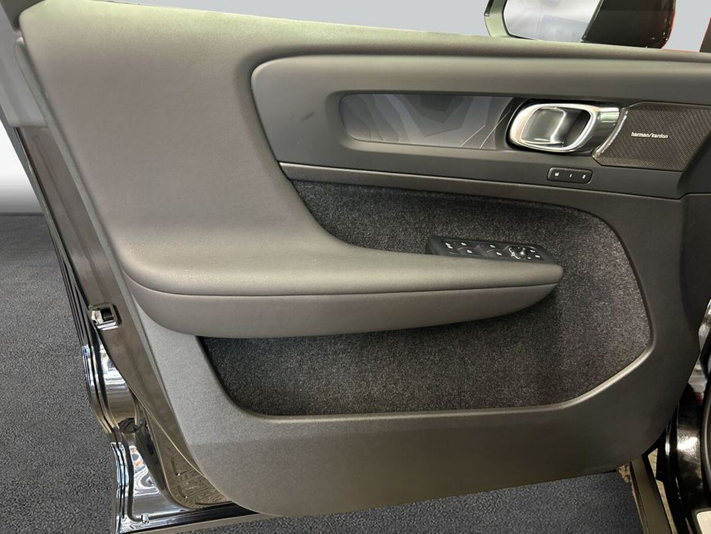 Volvo  Electric