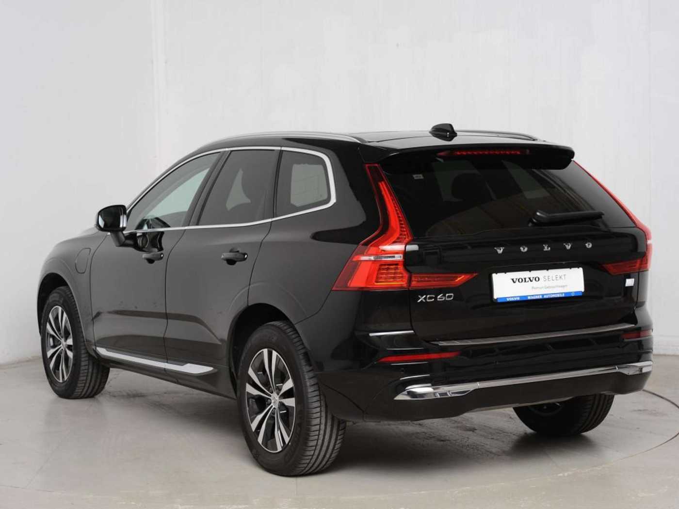 Volvo  T6 AWD Recharge Geartronic Inscription Expression