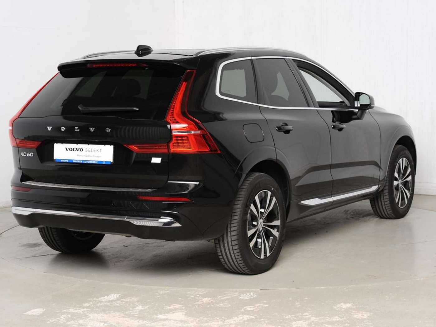 Volvo  T6 AWD Recharge Geartronic Inscription Expression