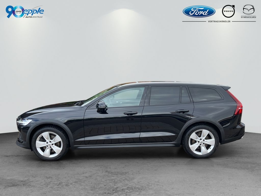 Volvo  V60 Cross Country Pro, B5 Mild-Hybrid Benzin AWD