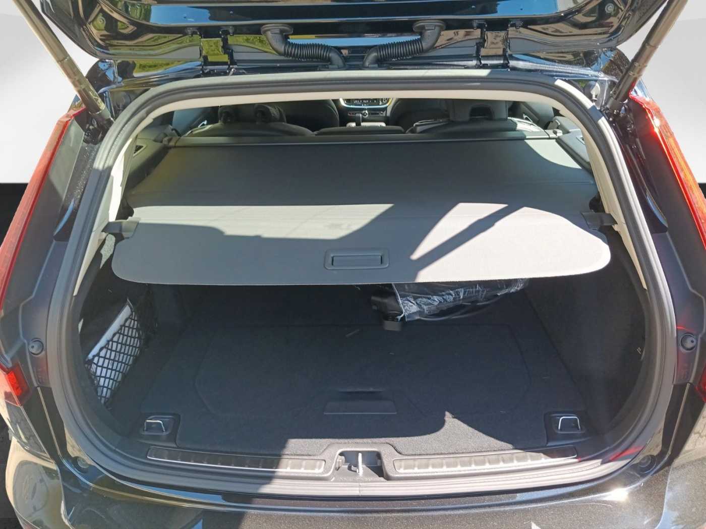 Volvo  T6 Twin Engine AWD Plus Dark Cam/LED/Navi
