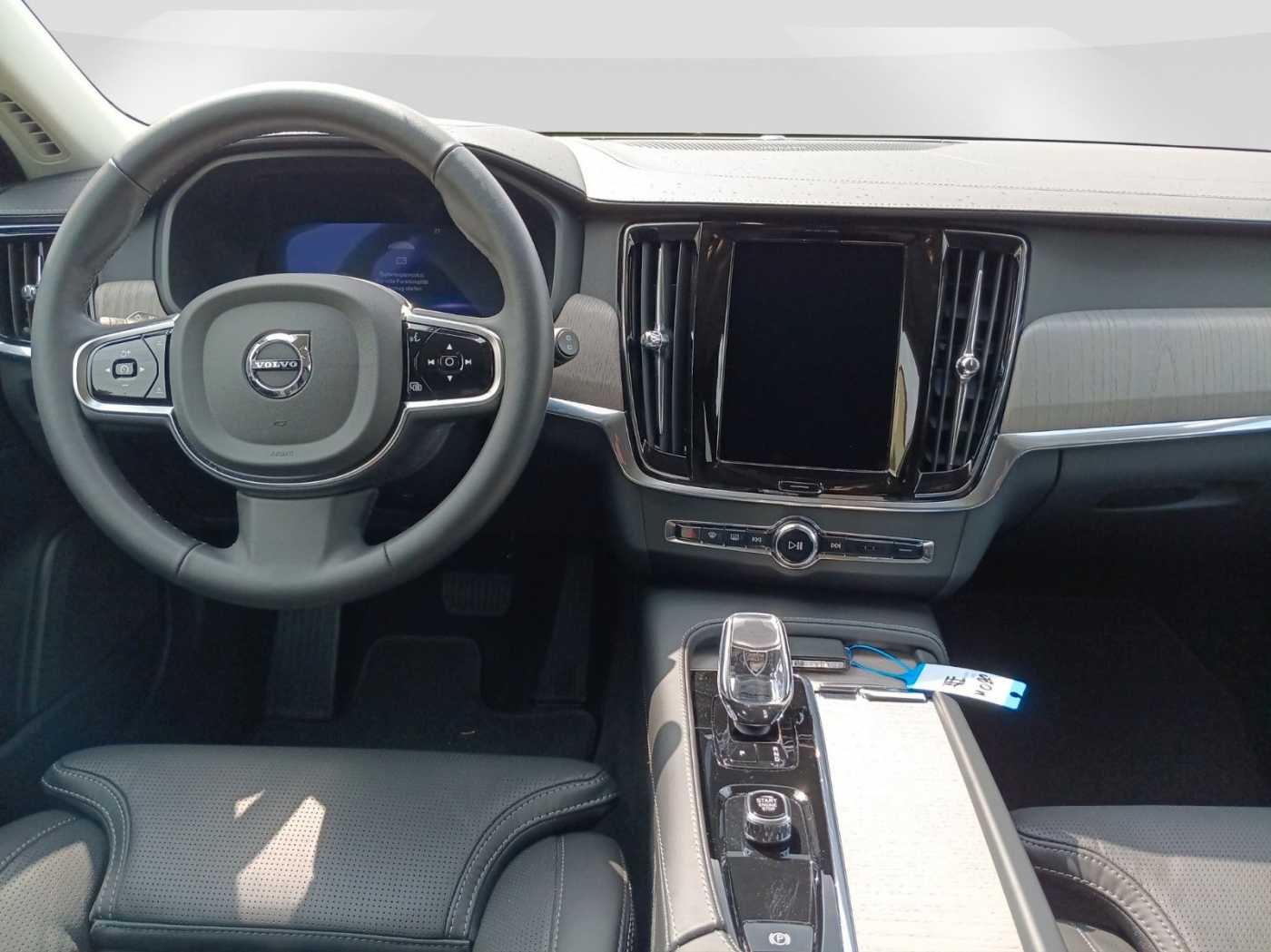 Volvo  Plus B5 AWD  AHK/360°/Standhzg