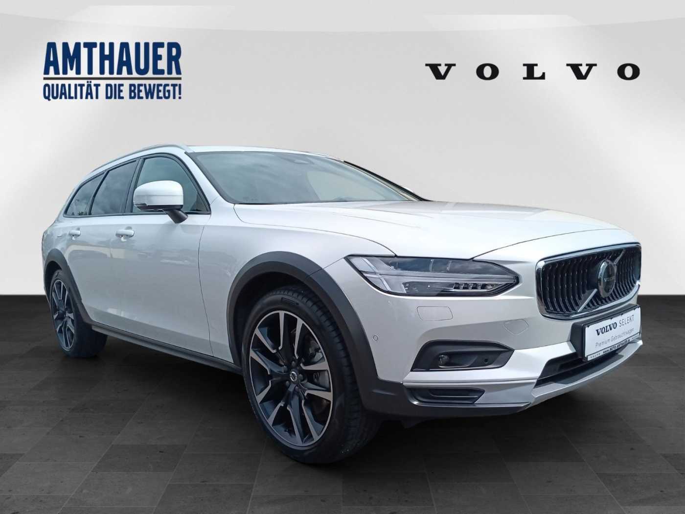 Volvo  Plus B5 AWD  AHK/360°/Standhzg