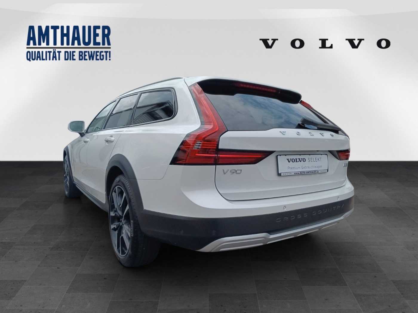 Volvo  Plus B5 AWD  AHK/360°/Standhzg