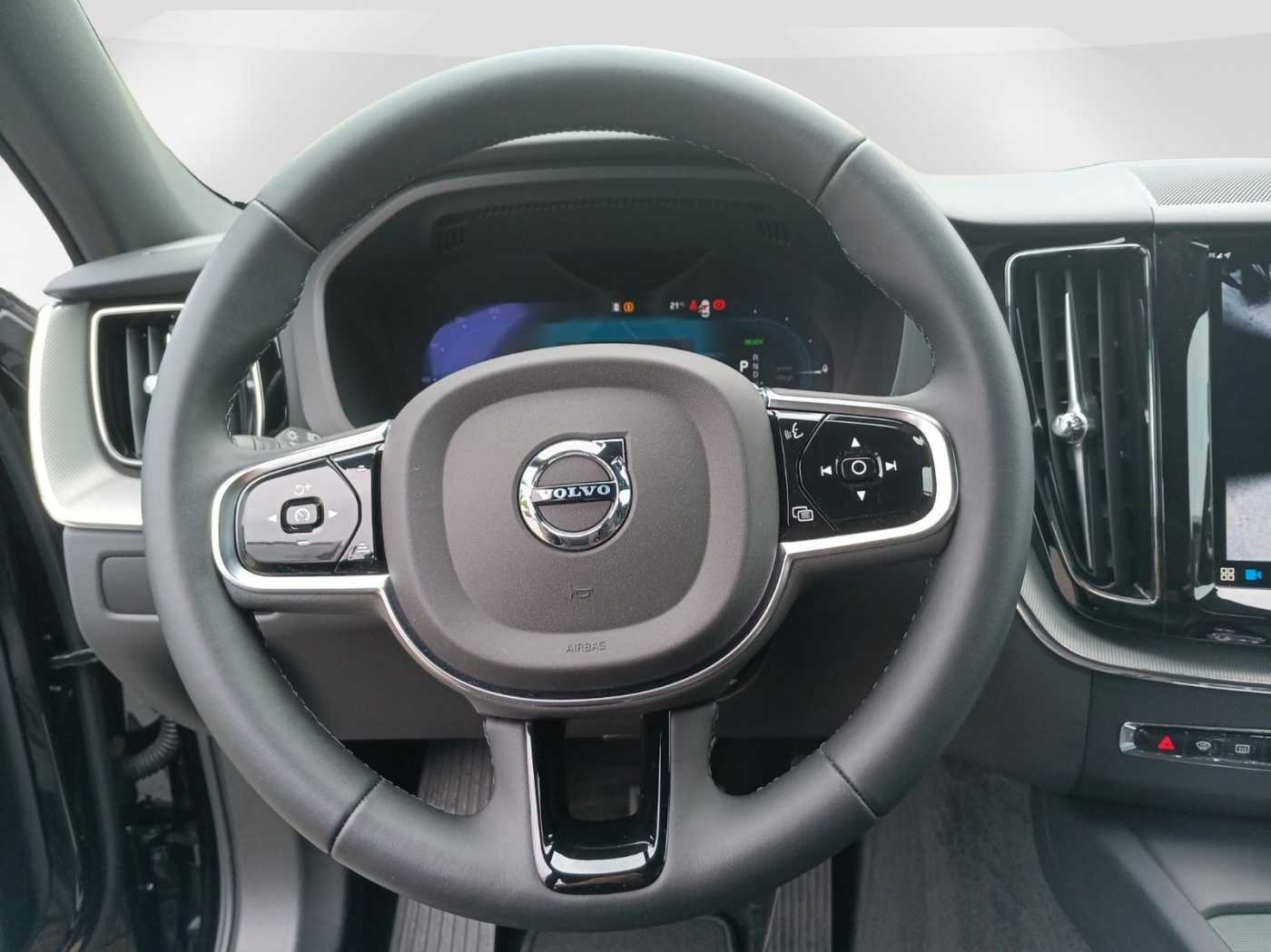 Volvo  T6 AWD Black Edit. PLUS AHK/360°/Panorama