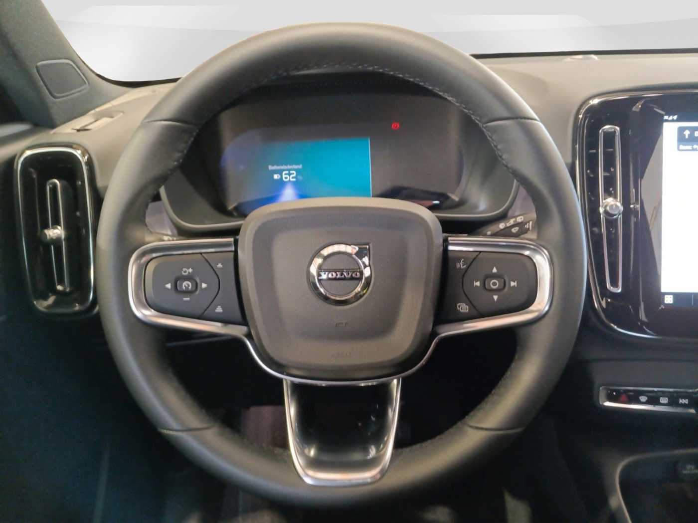 Volvo  Single Extended Plus /Cam/ ACC /