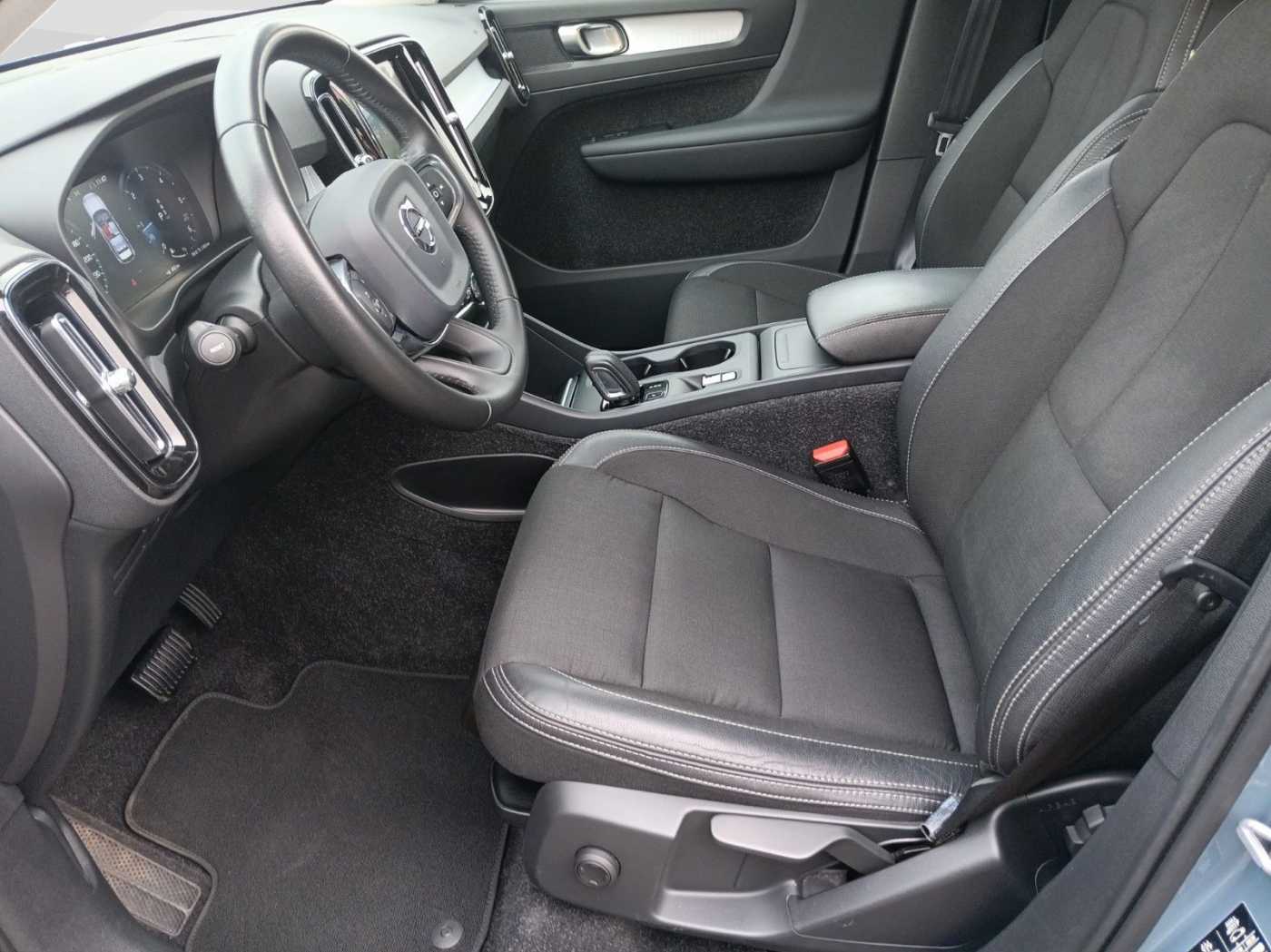 Volvo  D3 Momentum  360°/AHK/Frontsch. heizbar