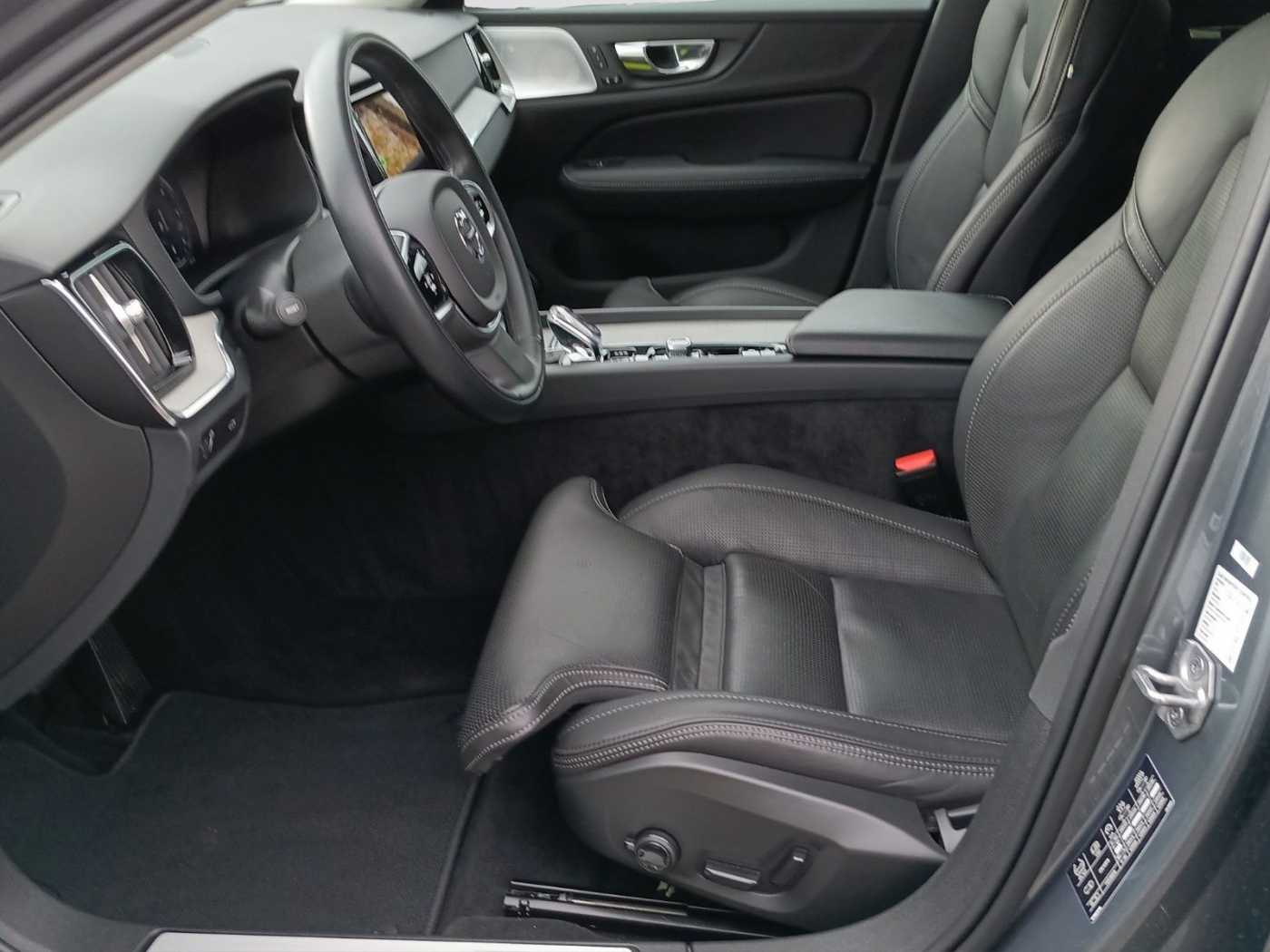 Volvo  B4 Inscription  360°/Pano/Head-up/Standhzg.