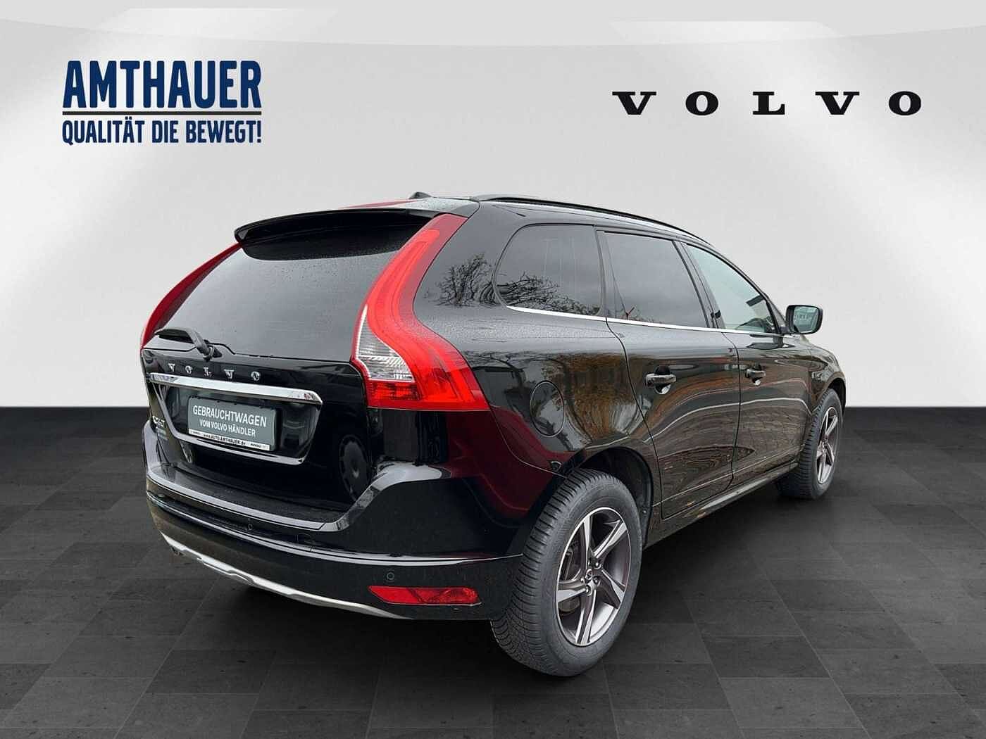 Volvo  D3 Momentum Navi/PDC/Cam