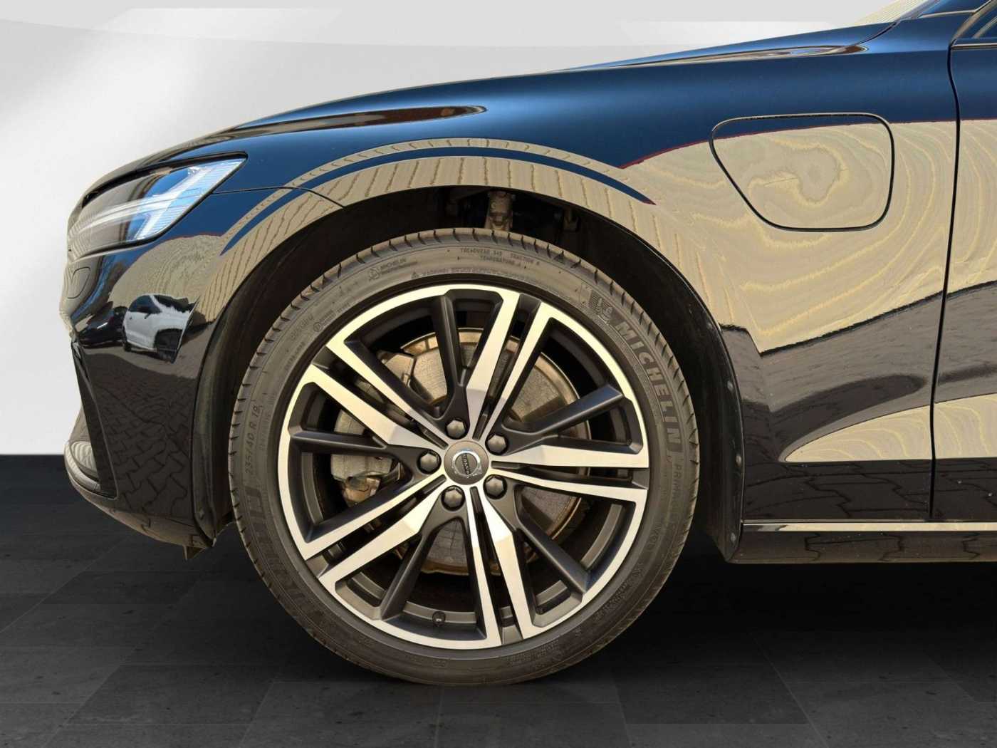 Volvo  T8 Twin Engine AWD R-Design Pano/360°/LED