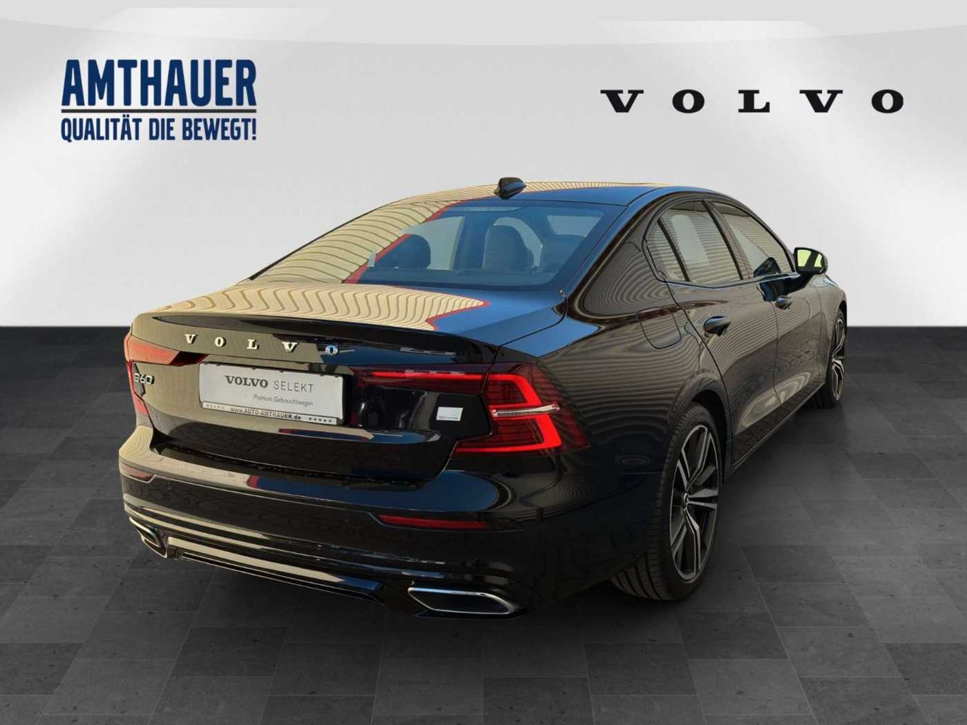 Volvo  T8 Twin Engine AWD R-Design Pano/360°/LED