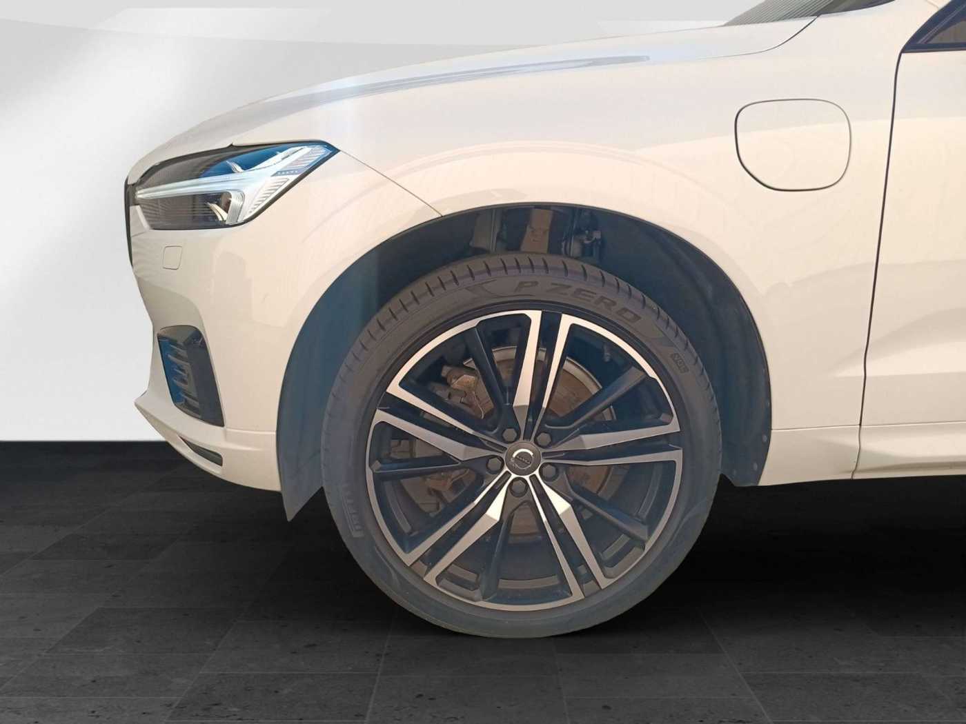 Volvo  T8 AWD R-Design AHK/Standhzg. /Pano