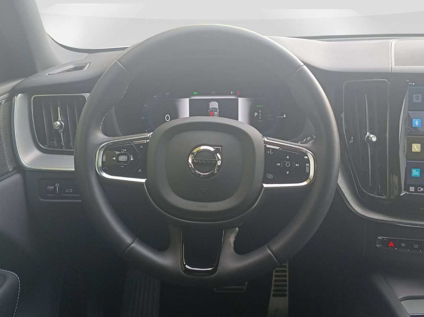 Volvo  Recharge  T6 AWD R-Design AHK/Panorama/Cam