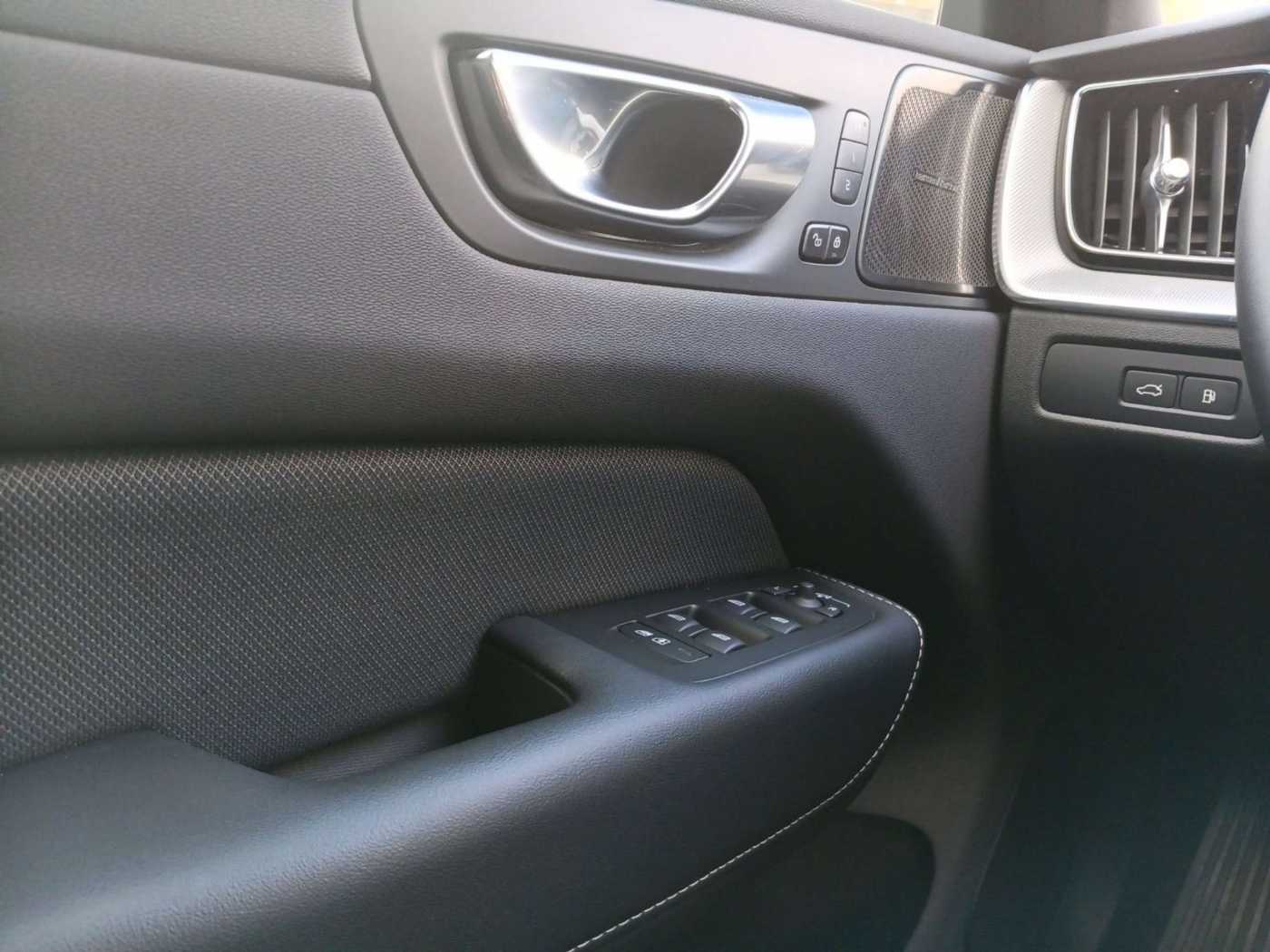 Volvo  Recharge T6 PLUS Dark 360°/Pano/ Standhzg