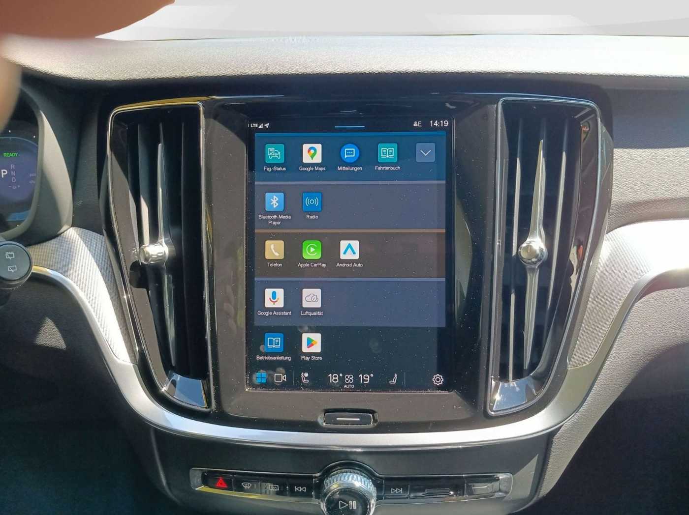 Volvo  T6 Twin Engine AWD Plus Dark Cam/LED/Navi