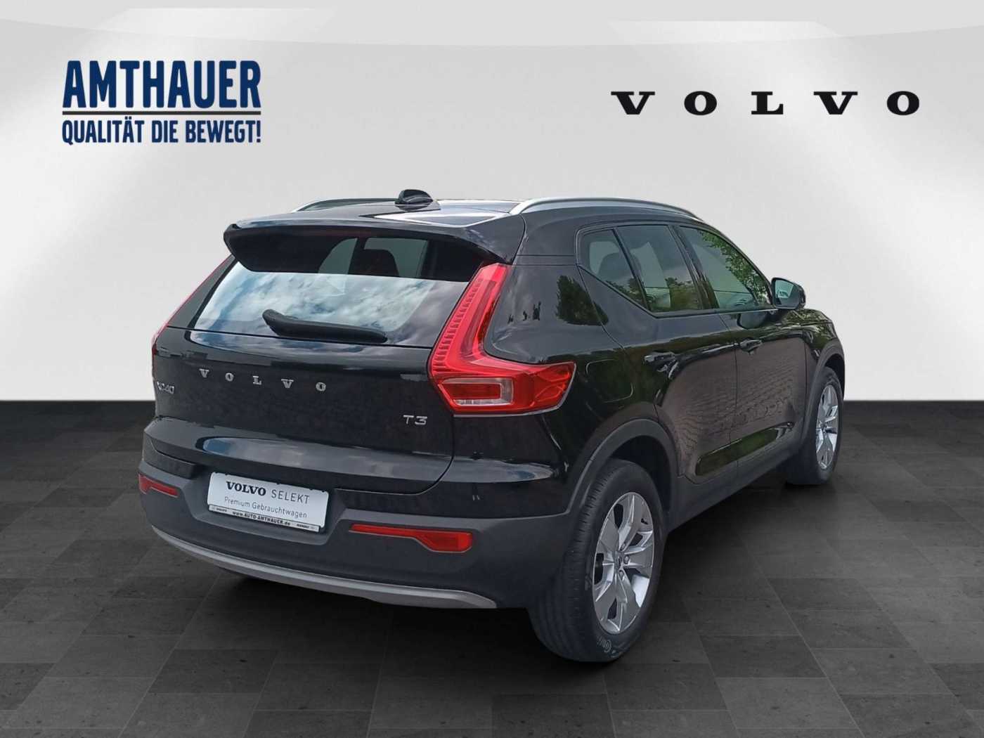 Volvo  T3 2WD Momentum Pro Panorama/Cam/Hotspot