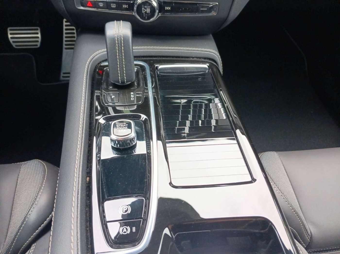 Volvo  T8 Twin Engine AWD Plus Dark Cam/AHK/H&K