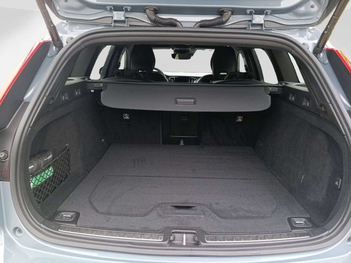 Volvo  T8 Twin Engine AWD Plus Dark Cam/AHK/H&K