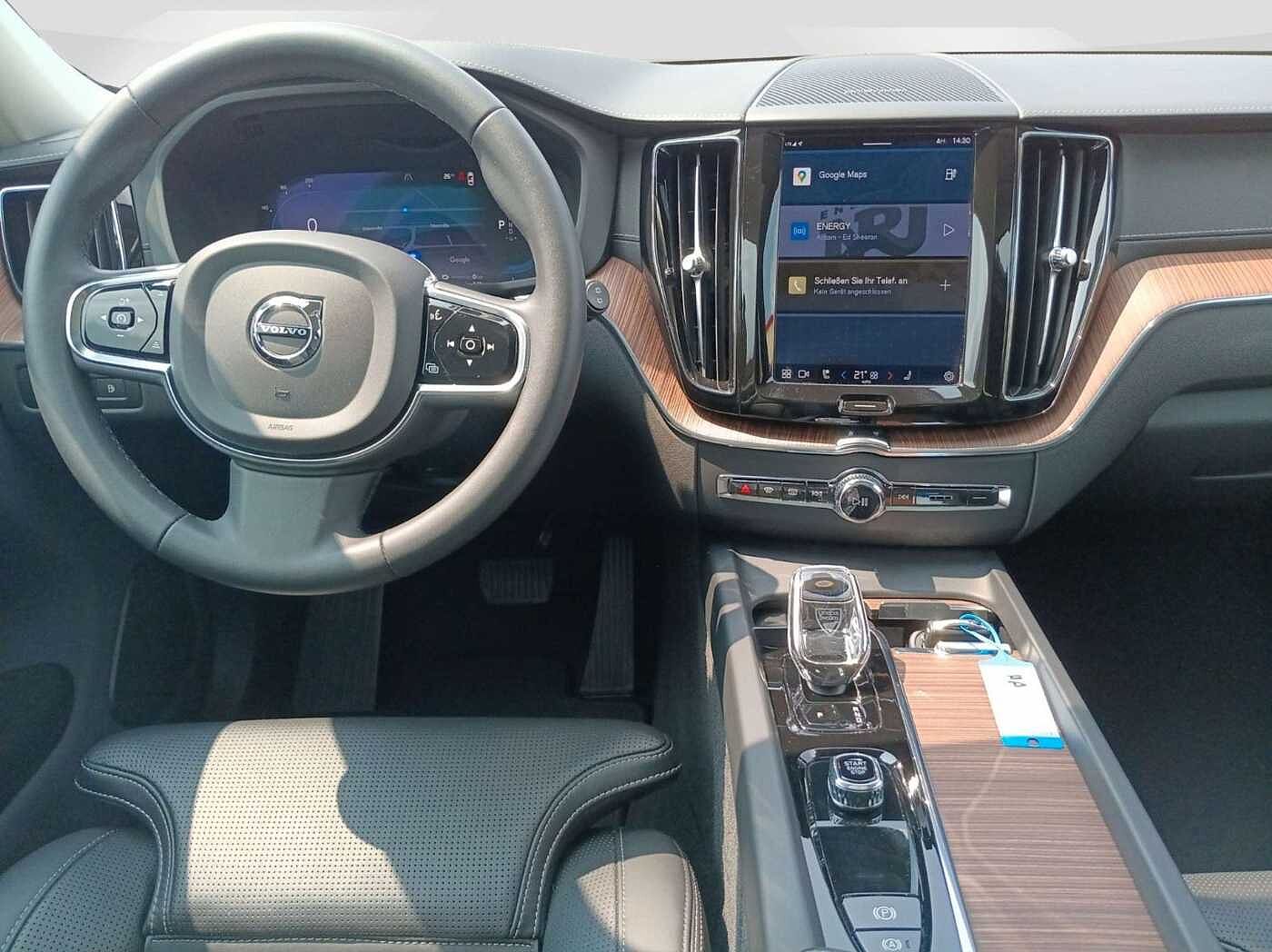 Volvo  T8 AWD Ultimate Dark  360°/AHK/Massagesitze