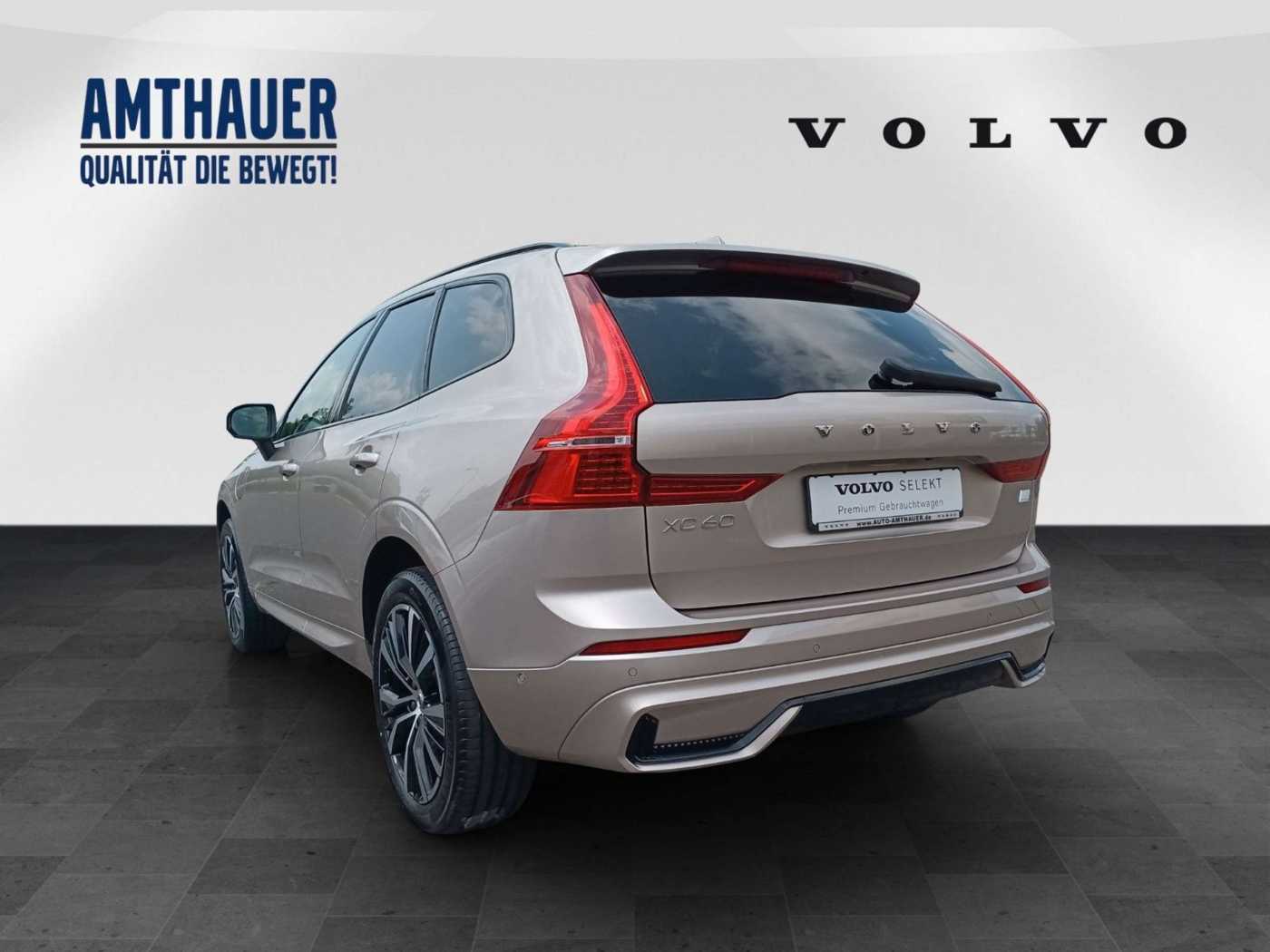 Volvo  T8 AWD Ultimate Dark  360°/AHK/Massagesitze