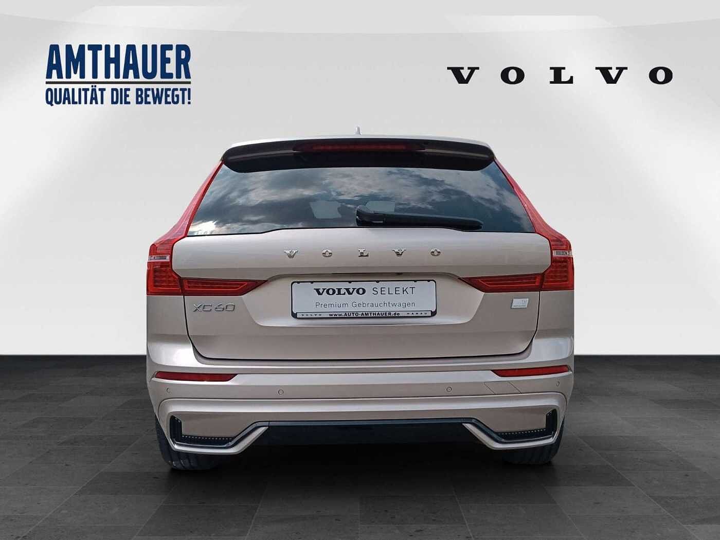 Volvo  T8 AWD Ultimate Dark  360°/AHK/Massagesitze