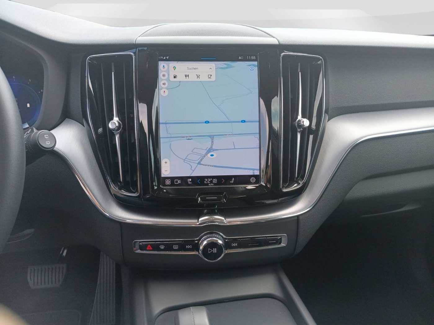 Volvo  B4 Momentum Pro Cam/LED/NAV