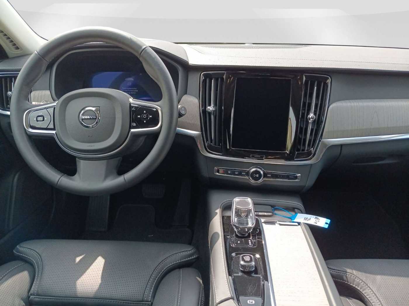 Volvo  Plus B5 AWD  AHK/360°/Standhzg